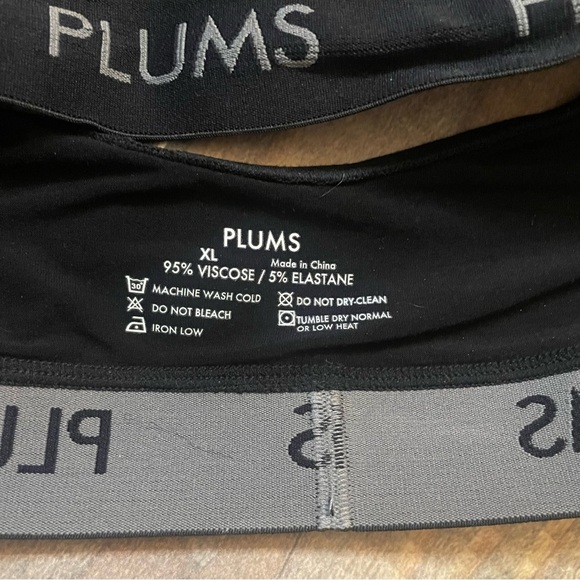 Plums Bra XL - Picture 2 of 3